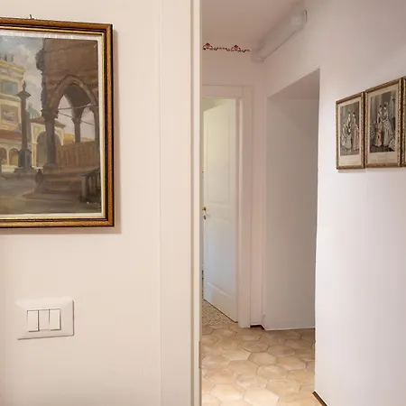 Palazzo Montegnacco-braida Lägenhet